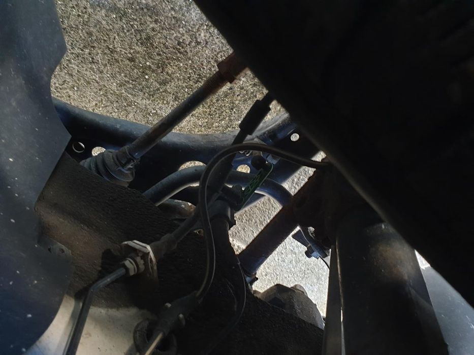 Braço de suspensão frente esquerdo SKODA Octavia III Break (5E5)