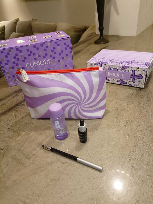 Clinique + Lancome - zestaw 3 kosmetyków + kosmetyczka * NOWE *