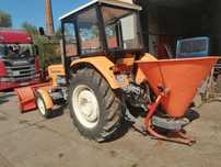 Ciągnik rolniczy URSUS C-360 z 1985 roku + pług + solarka