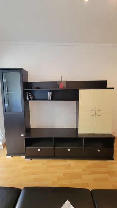 Móvel de Sala com Cristaleira - Estante