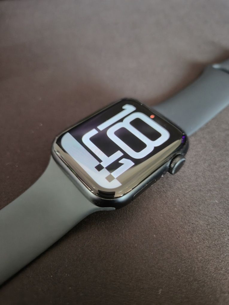 Apple Watch SE 2gen. 44mm - północ