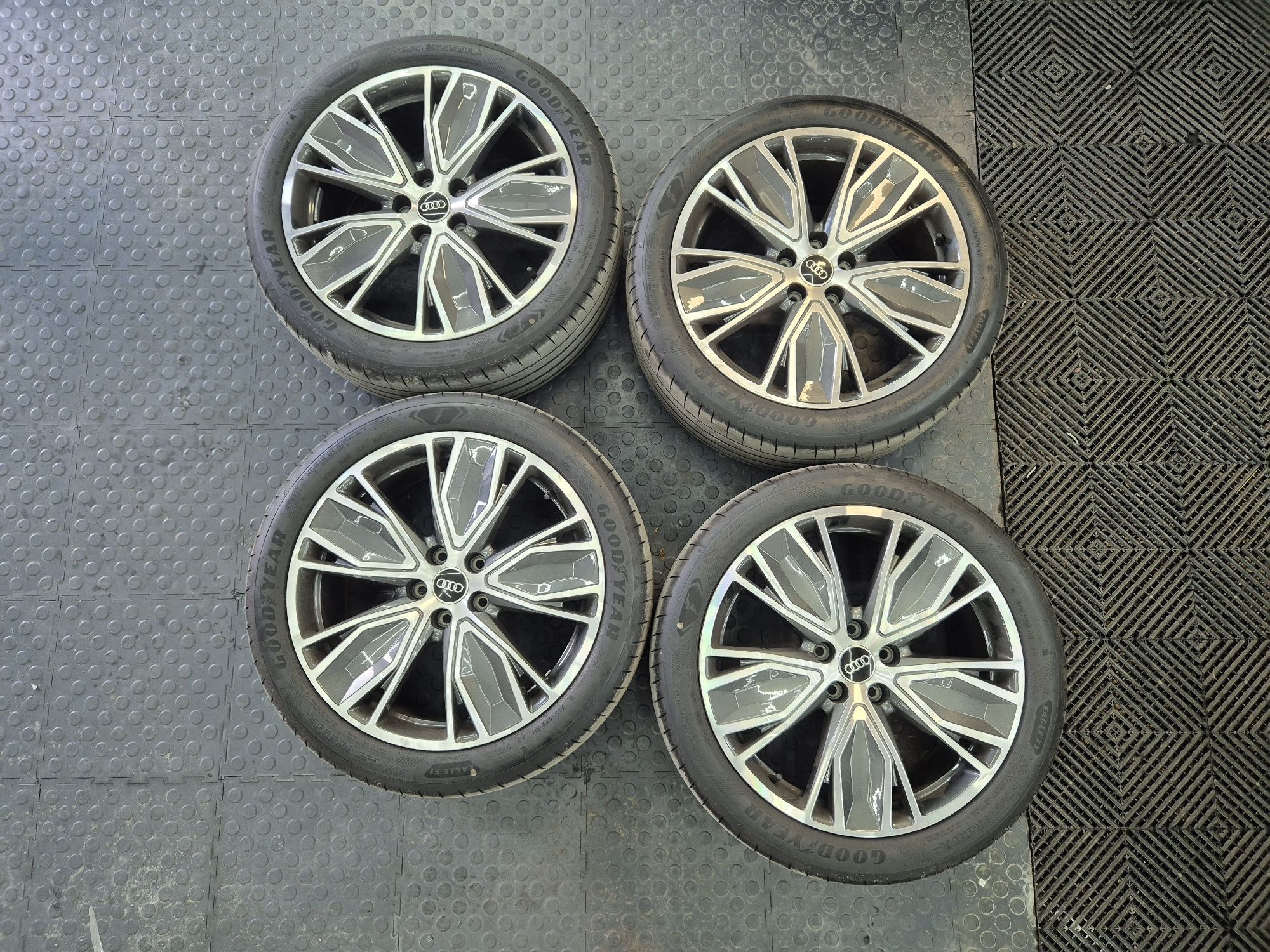 Nowe oryginalne felgi do Audi 19" + nowe opony Goodyear Eagle F1