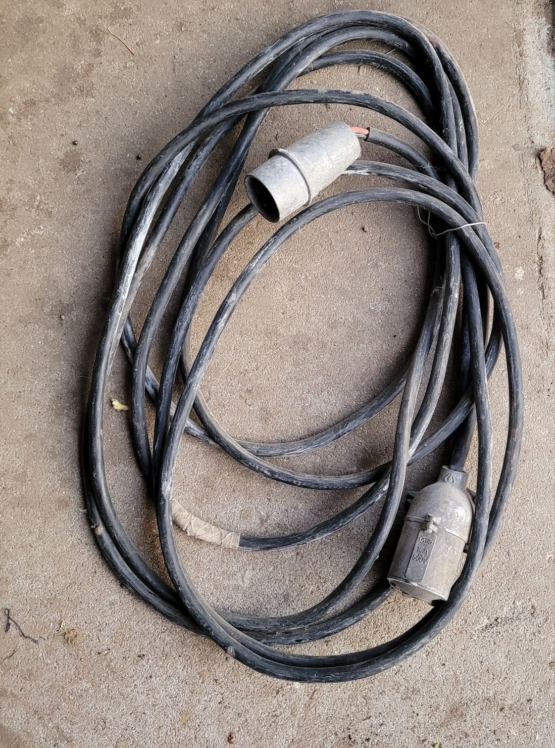 Przedłużacz siła płaskie bolce,  16 A 500 V