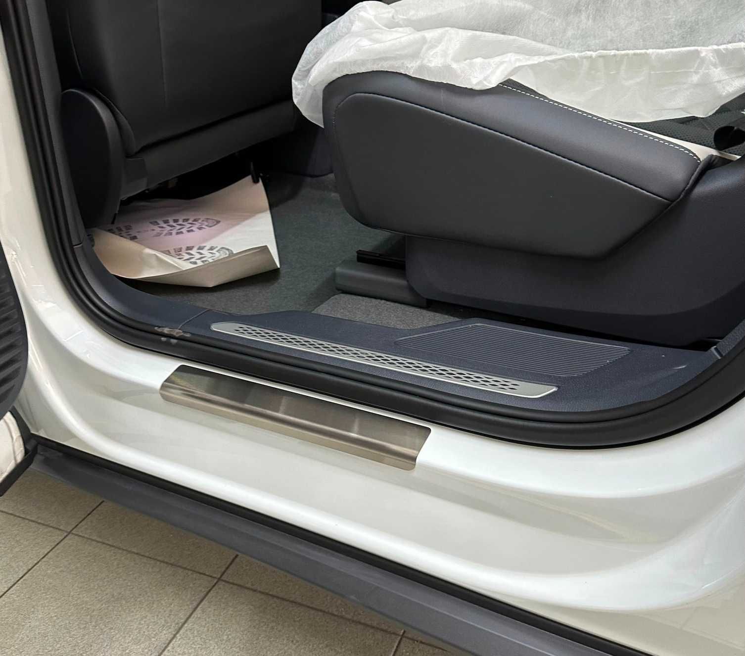Накладки на пороги для Volkswagen ID.6 Фольксваген Ай Ди 6 хром