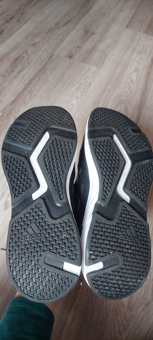Buty Adidas r.39.5
