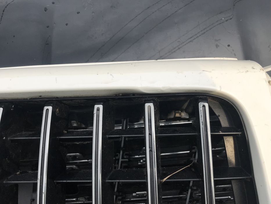 Решітка радіатора Мерседес w463 Mercedes-Benz