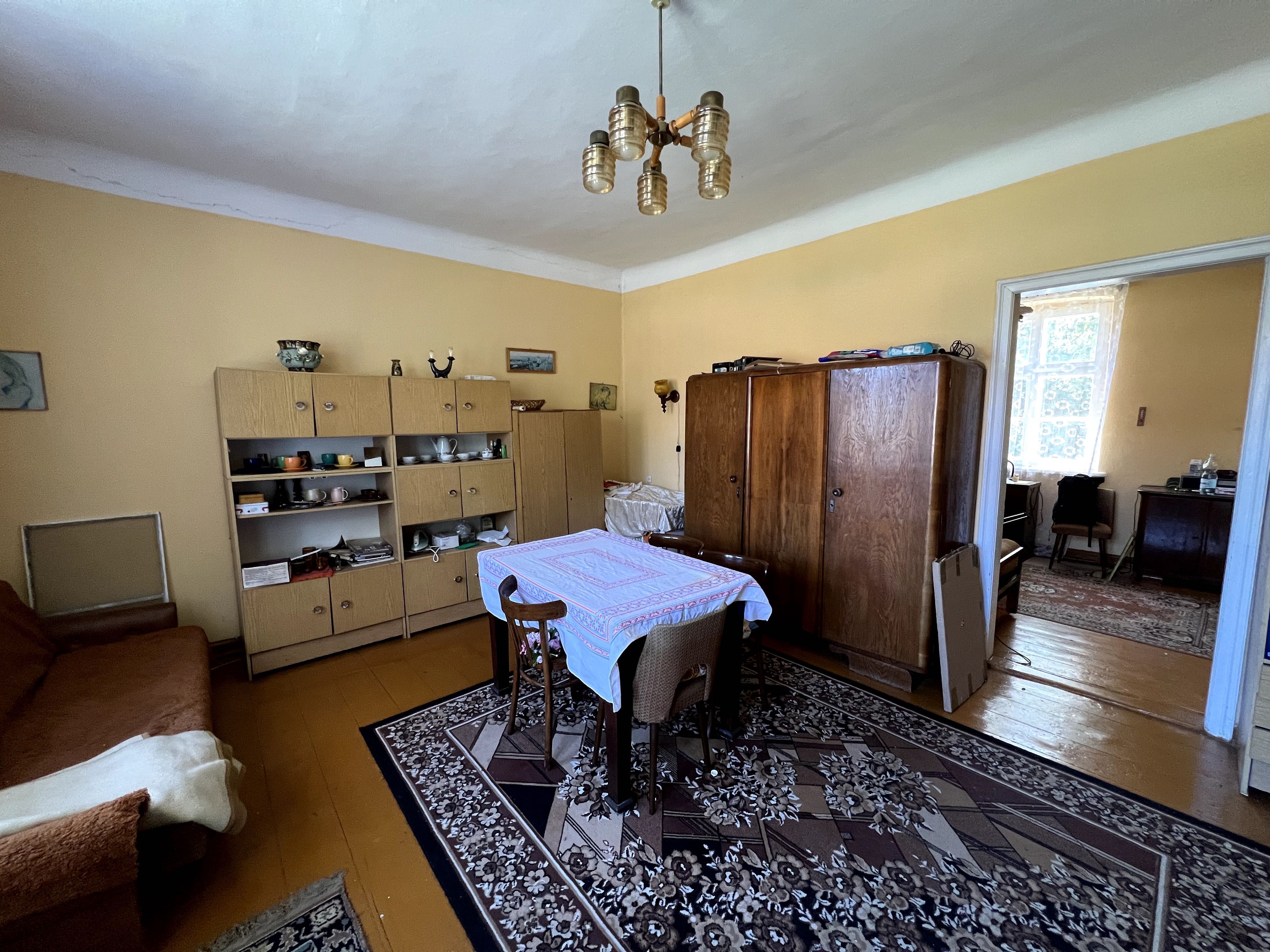 Dom 74 m² z budynkiem gosp. i ogrodem