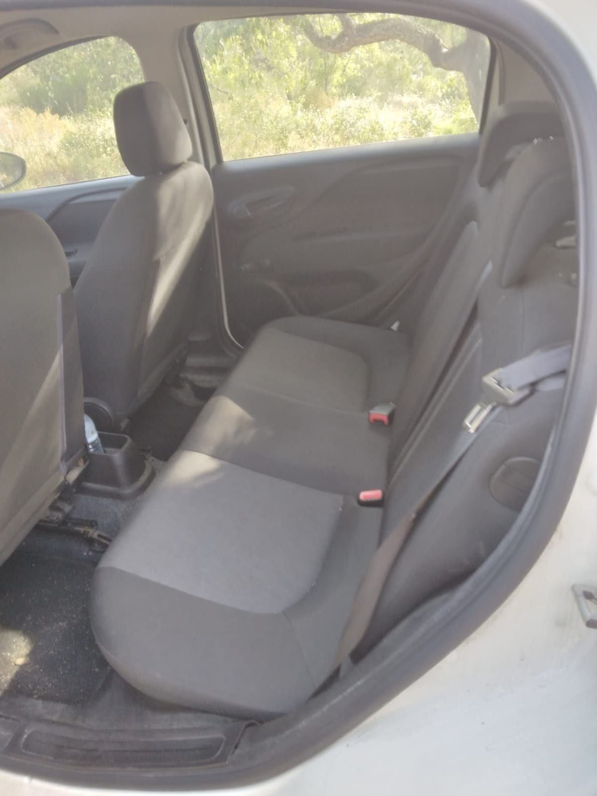Fiat Punto , 5 portas 2016
