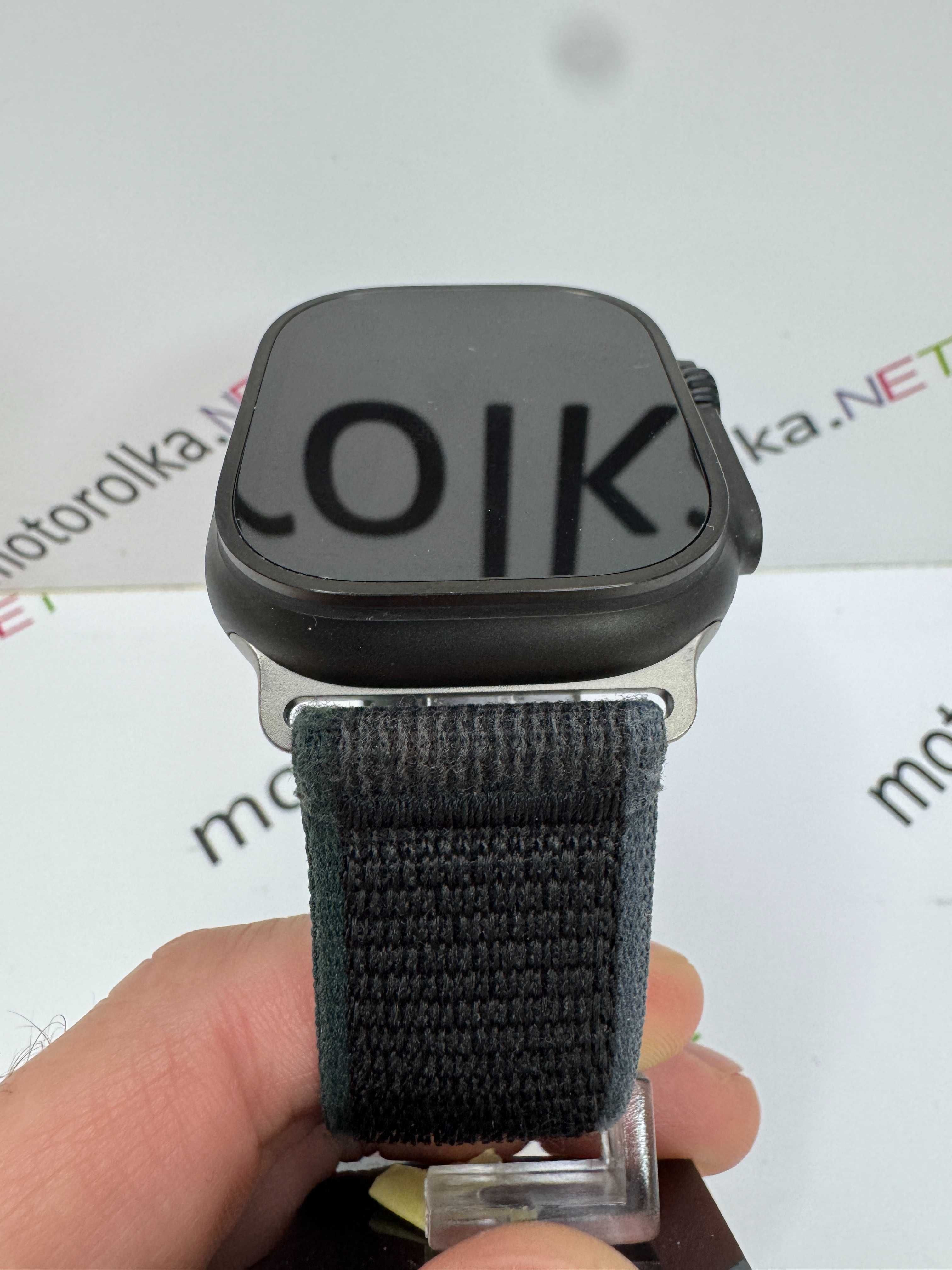 Apple Watch Ultra 2 49mm Black Titanium Case with Black Trail Loop