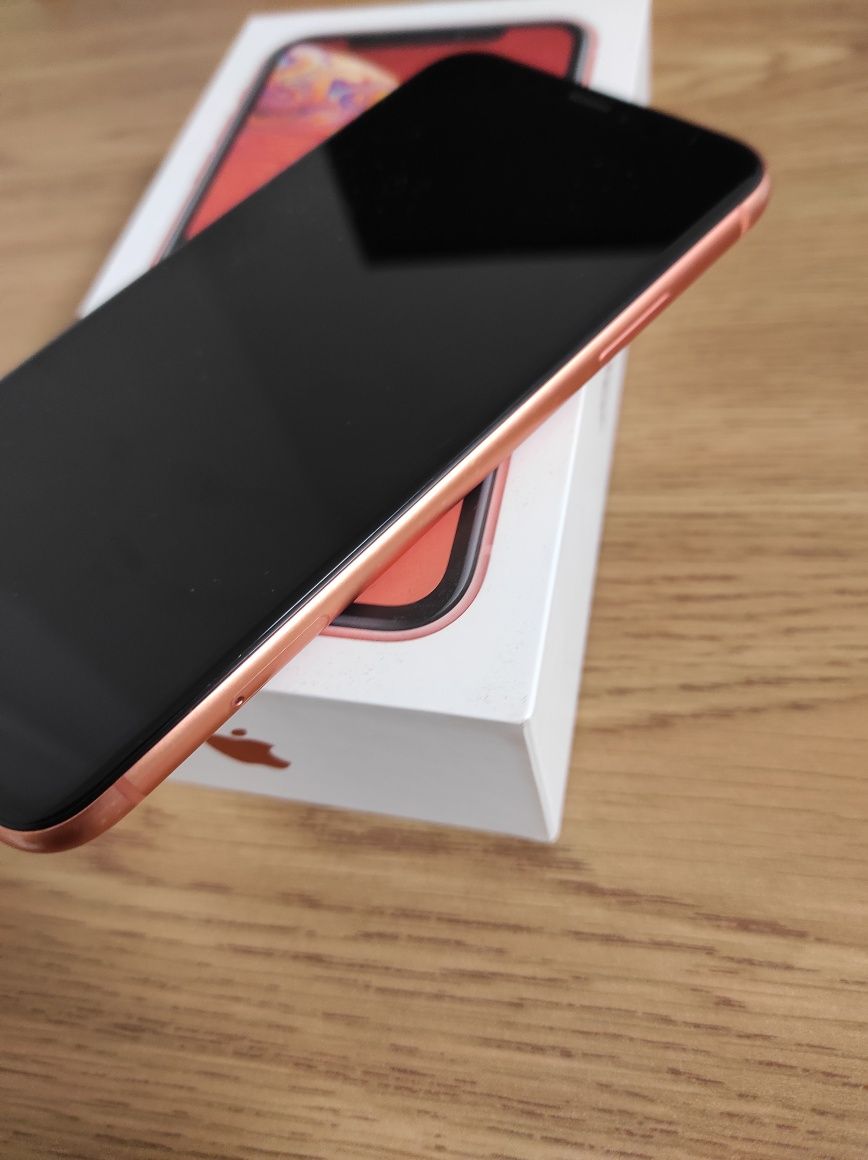 Продам Iphone XR 64GB Coral Neverlock