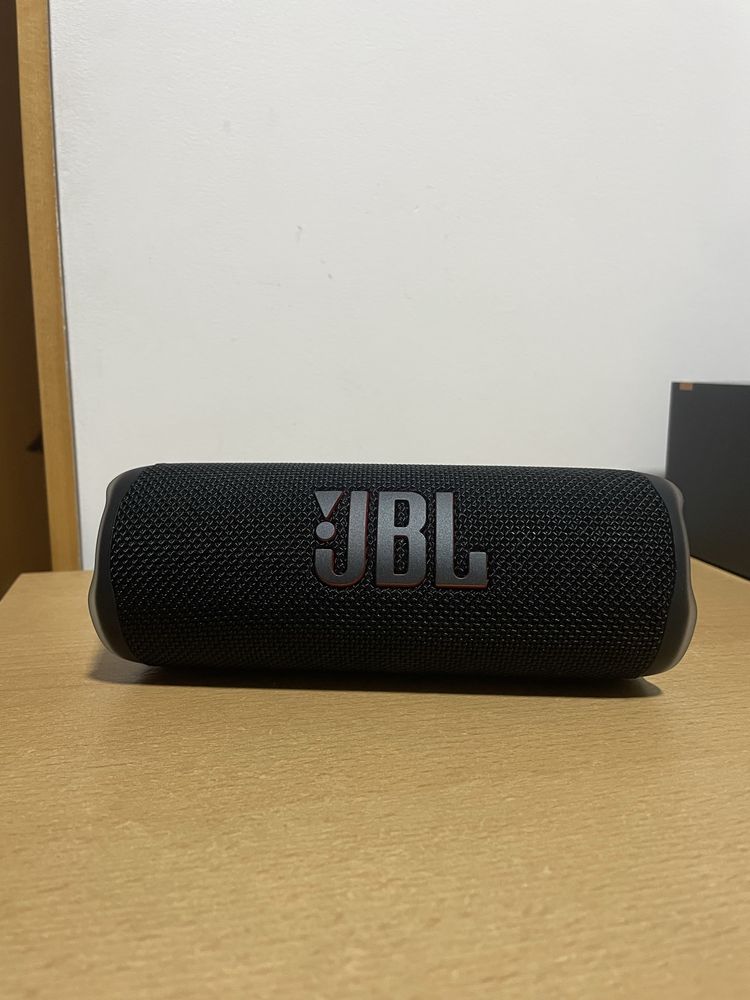 JBL flip6 nova.