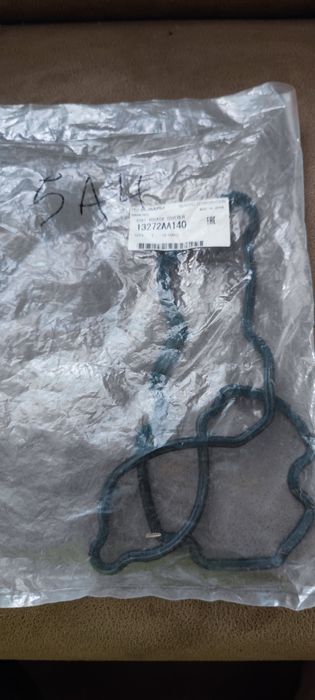 Продам прокладка клапанної кришки,прокладку під свічні колодці Subaru