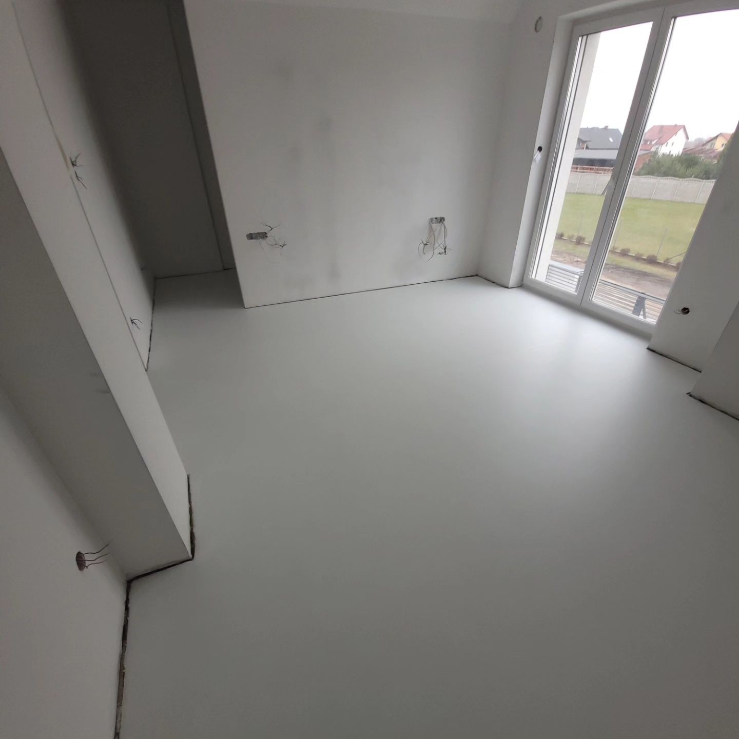 Mikrocement . Podłoga z mikrocementu . Schody . Beton . Mikrobeton .