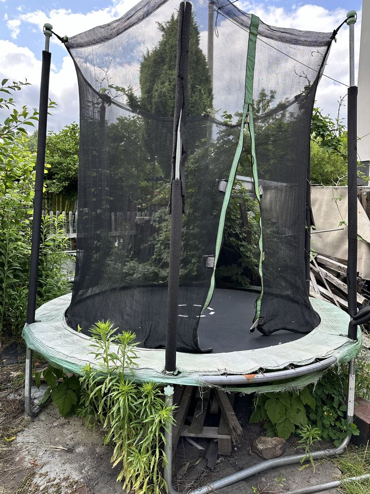 Trampolina dla dziecka