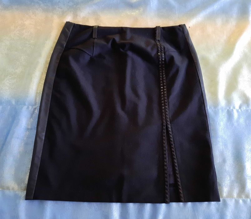 Спідниця жіноча класична, чудовий стан.