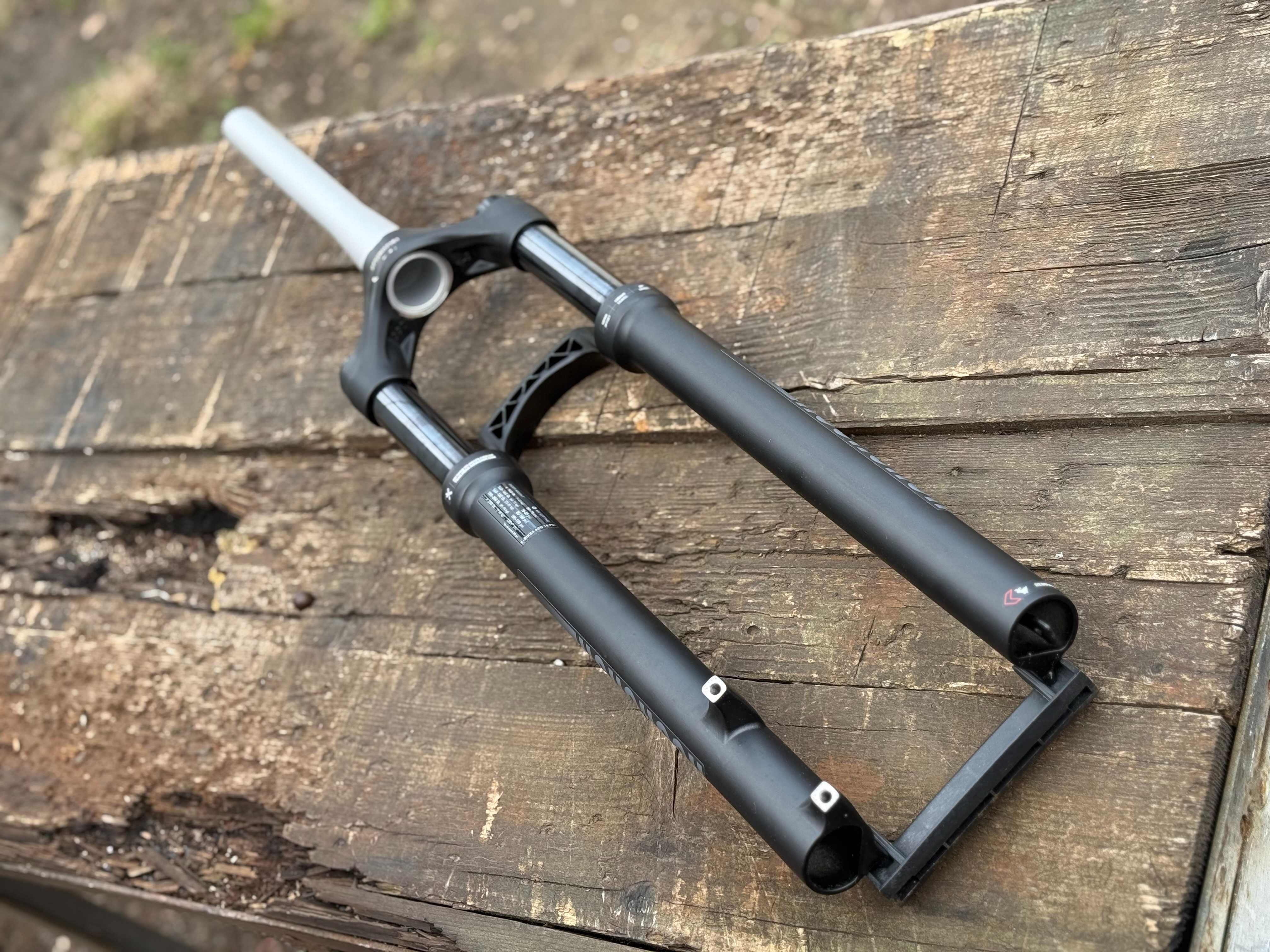 29 НОВА Повітряна вилка Rock Shox Judy 100 mm