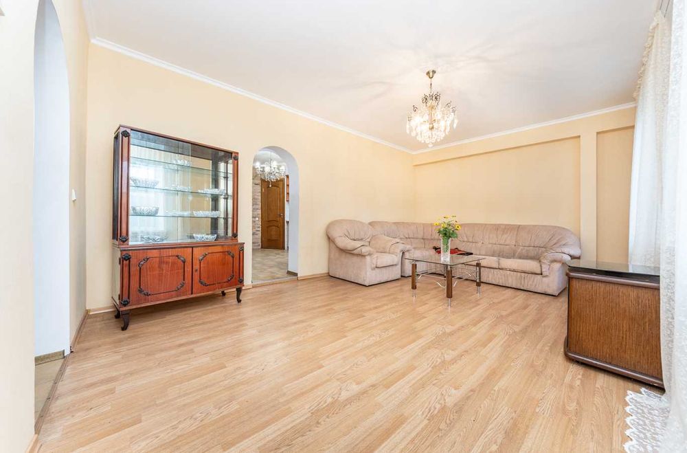 Довгострокова ренда будинку  Осокорки, Нижні Сади