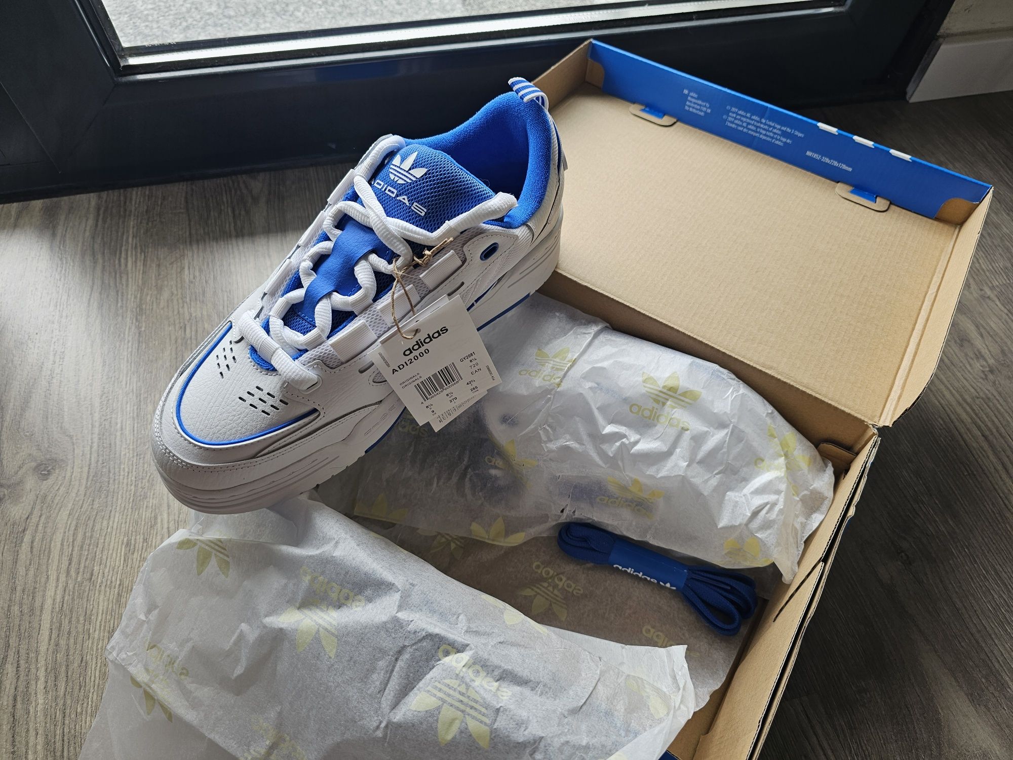 Sapatilhas Adidas Adi2000