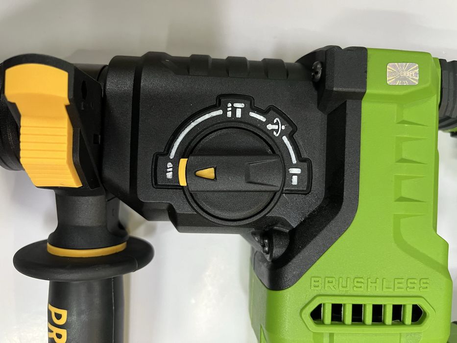 Перфоратор PROCRAFT PHA30 2,8Дж акумуляторний безщітковий КОРОБКА/КЕЙС