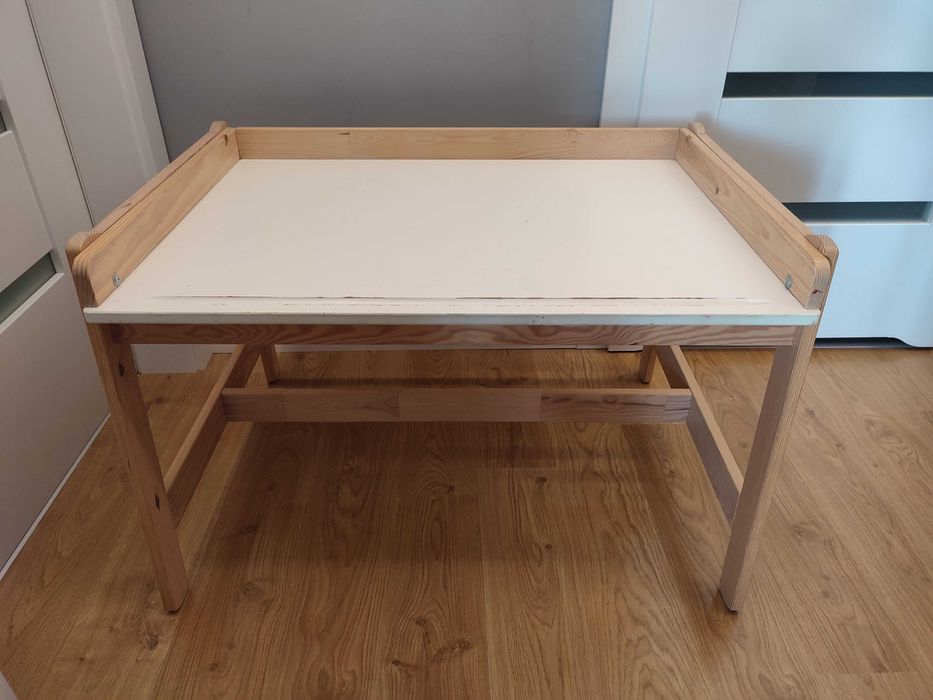 biurko regulowane Ikea Flisat