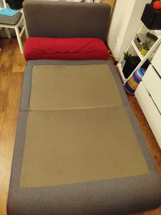 Dwa łóżka z pojemnikiem na pościel  oddam za darmo