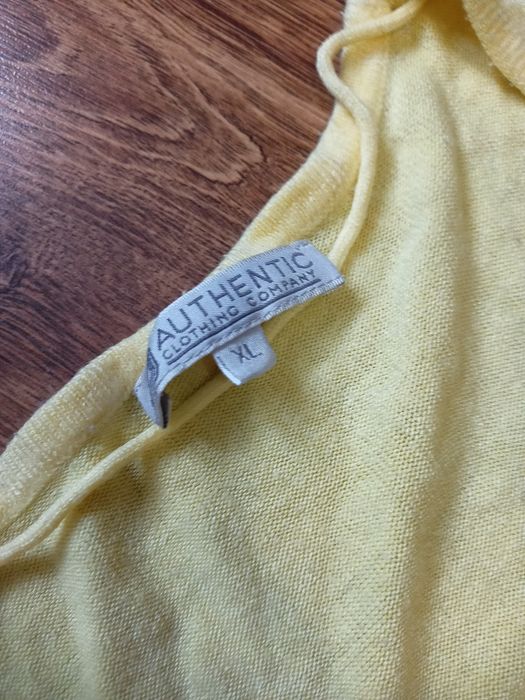 Żółty sweterek z krótkim rekawem