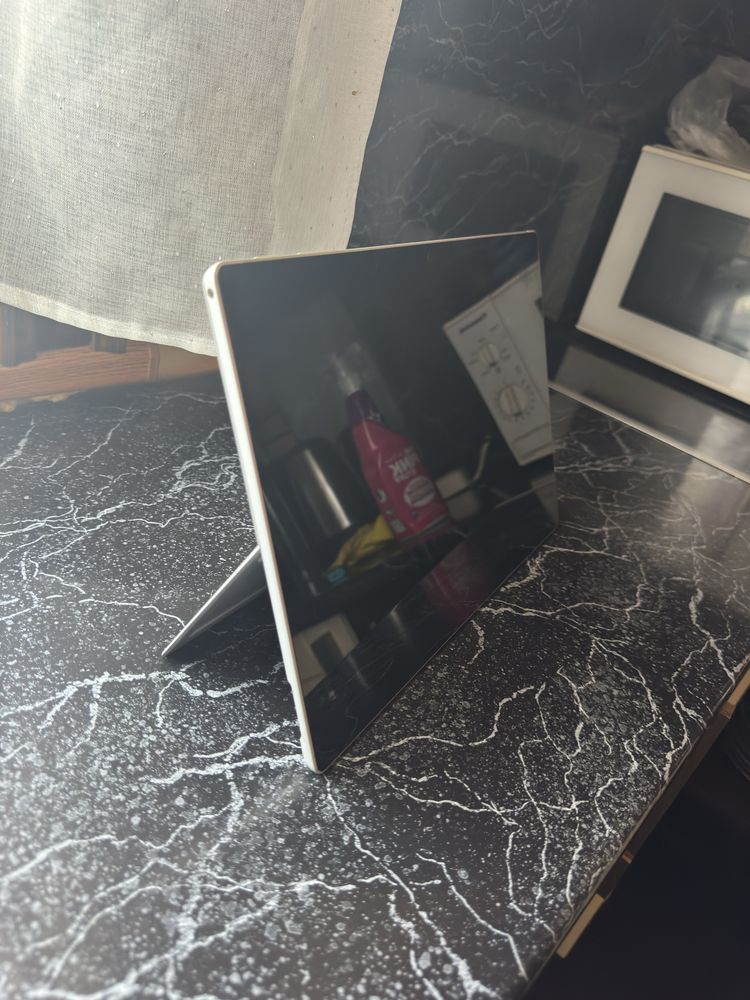 Microsoft Surface Pro 7 i7/16/256 SSD 12.3" IPS Win 11