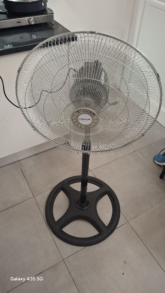 Ventoinha três velocidades