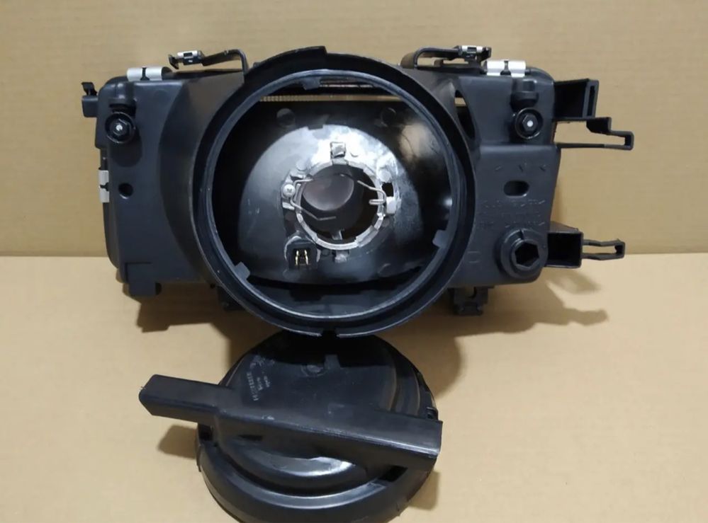 Нові фари, фары, повротники, ліхтарі стопи Audi 100 c3 80 b3 b4 A4
