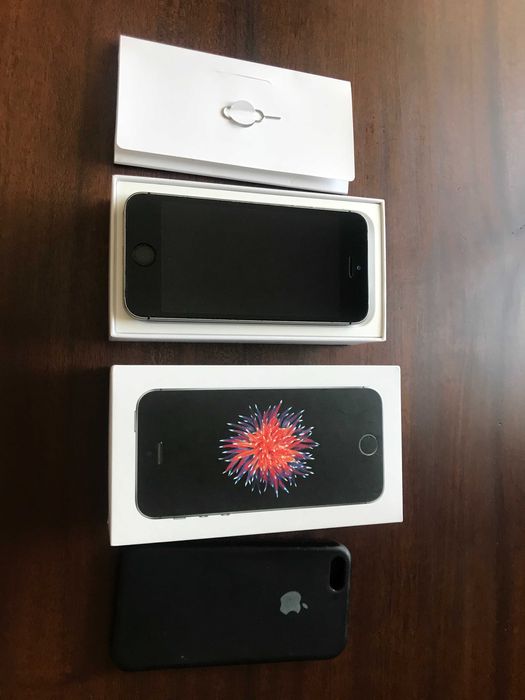 iPhone SE Black  32 GB (2016)