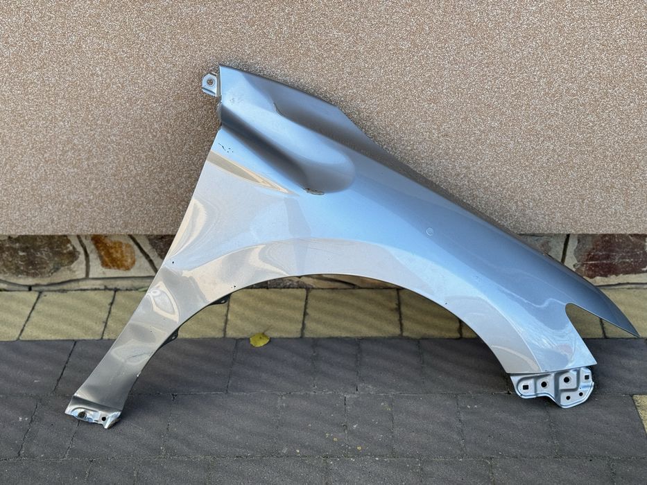 Крило праве Camry-70