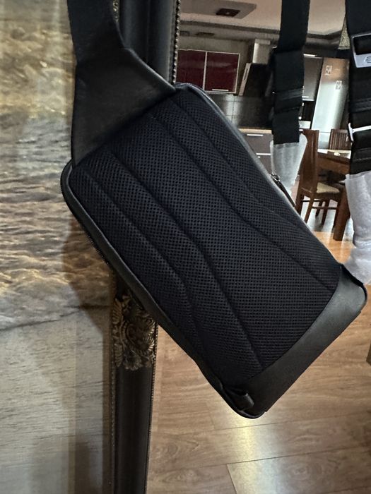 Сумка Piquadro ,італійська сумка,натуральна шкіра