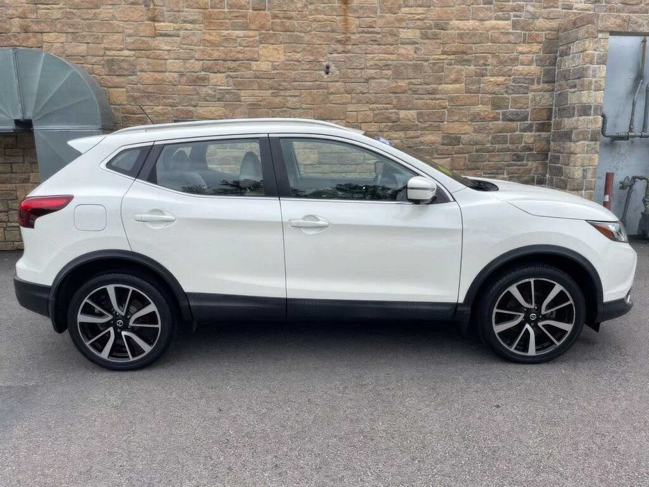 Nissan Rogue Sport SL      2019