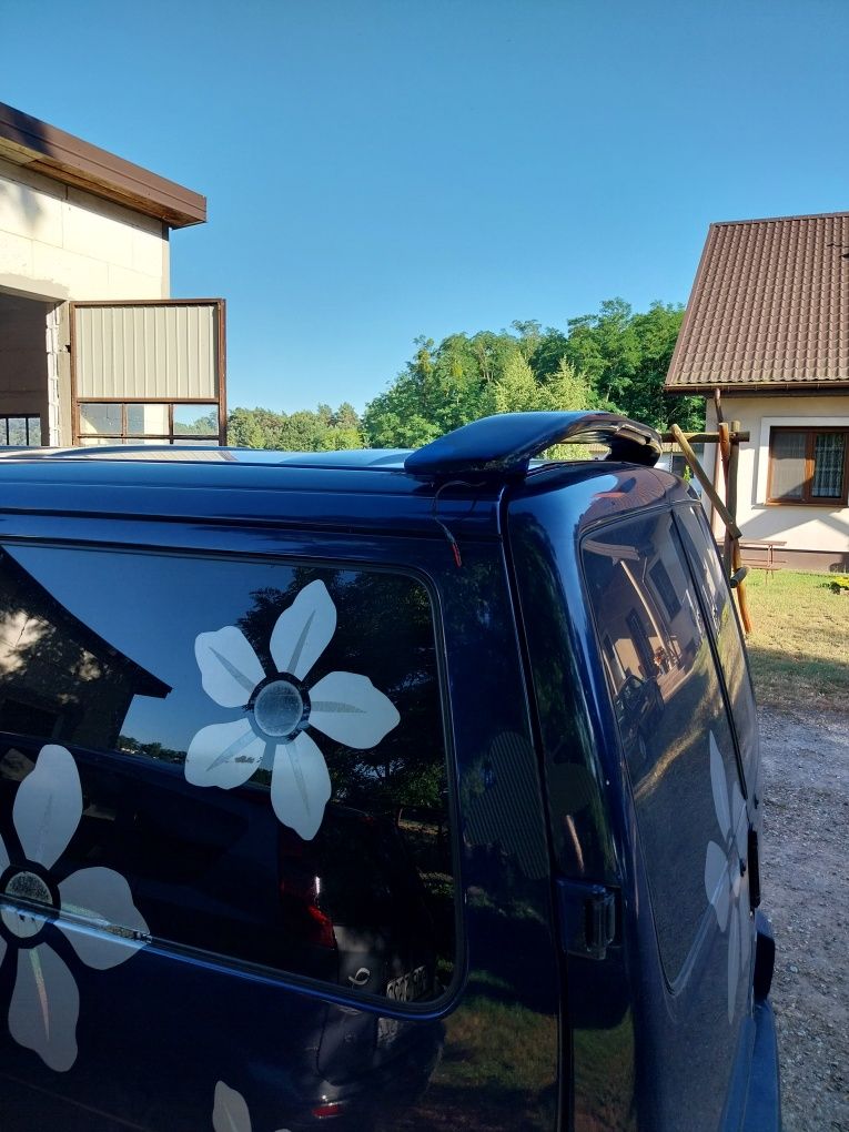 Spojler ze stopem vw t4