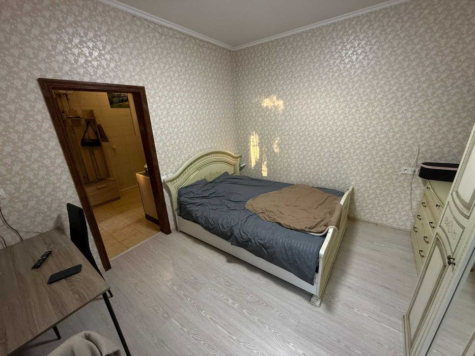 Класна маленька однокімнатна квартира з ремонтом!!