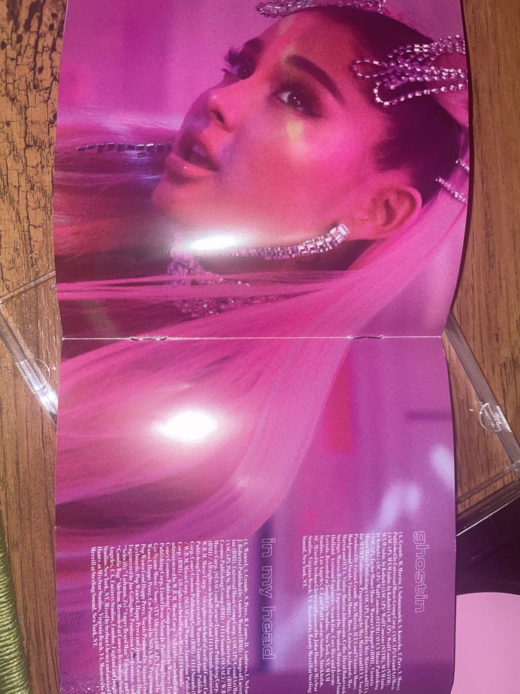 Ariana Grande thank u next CD