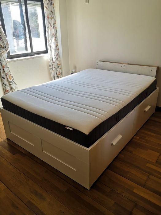 Cama IKEA Brimnes Branco 4 Gavetas + Colchão Hövâg 140x200cm