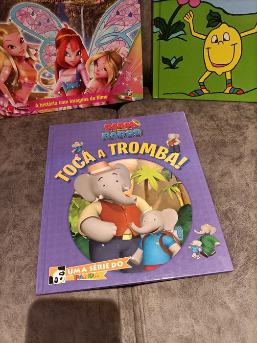 Livros infantis como novos