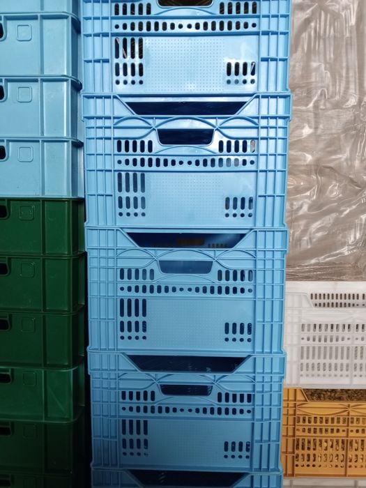 Ящик пластиковий виробник