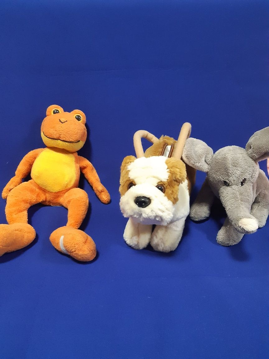 Мягкие игрушки  Слоник,  Мышка,  Лягушка,  сумочка Собачка и слоник.