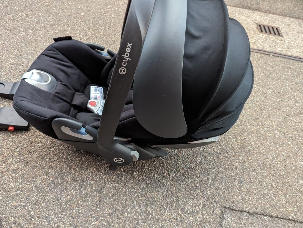 Автокрісло-люлька Cybex Cloud Z i-size Black