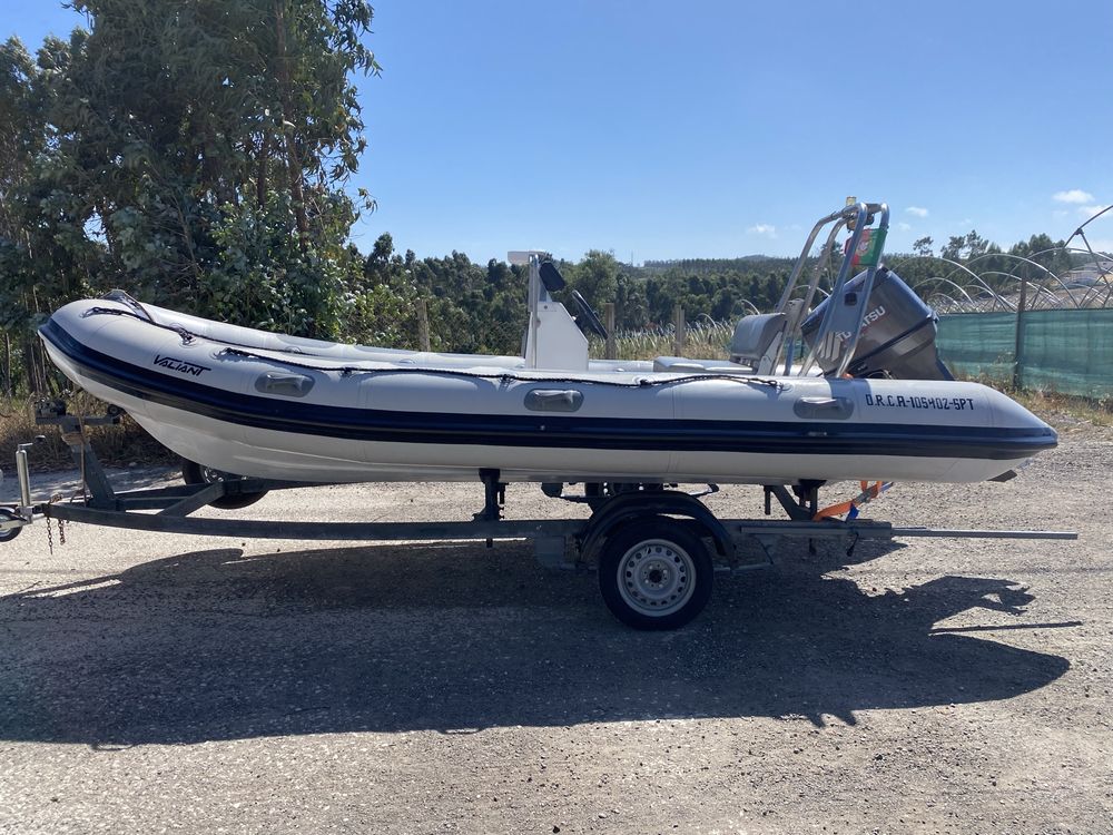 Semi-rigido Valiant V-520