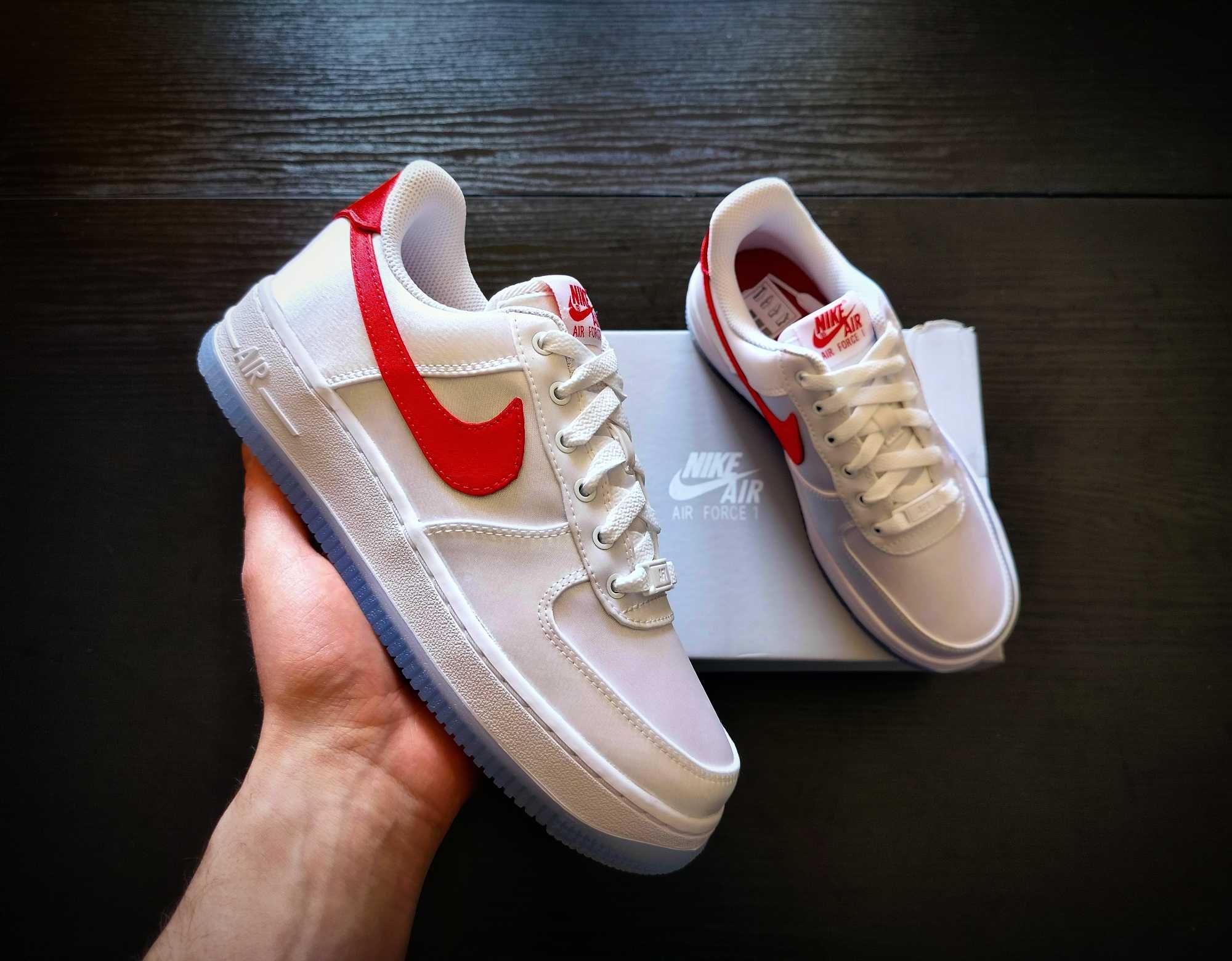 Nike Air Force - White Red Swoosh r. 38.5 SNEAKERS