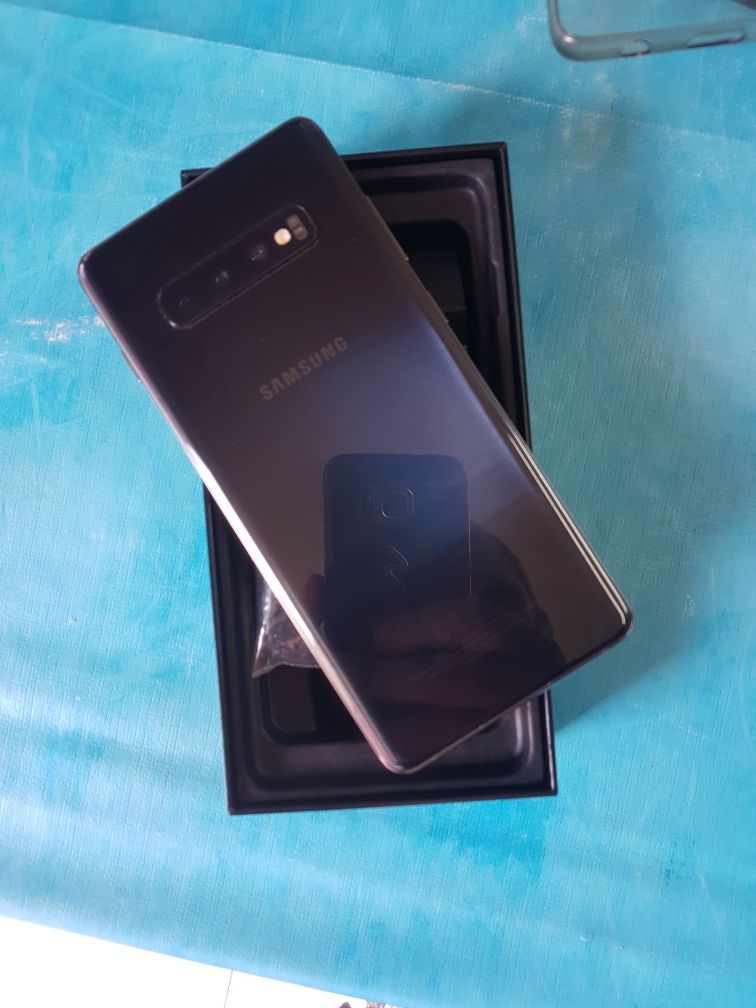 Samsung S10 plus desbloqueado dualsim com fatura e garantia + extras