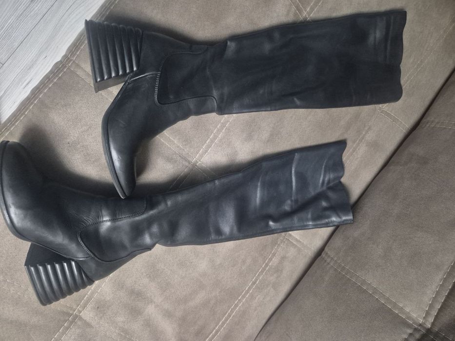 ботинки в дуже гарному стані
