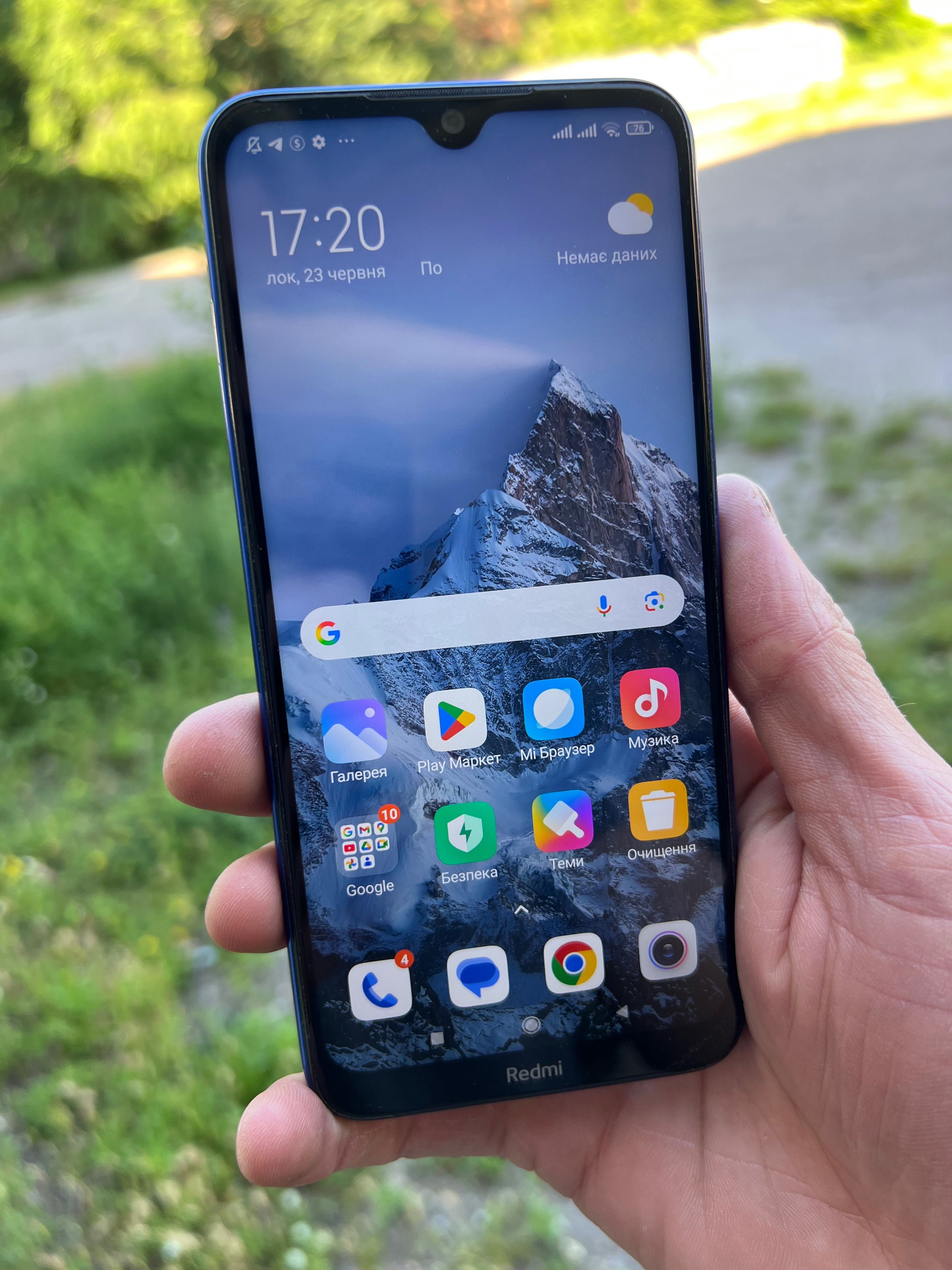 Redmi note 8 T 4/64 NFC + наушники + блок питания + кабель + 128гб.