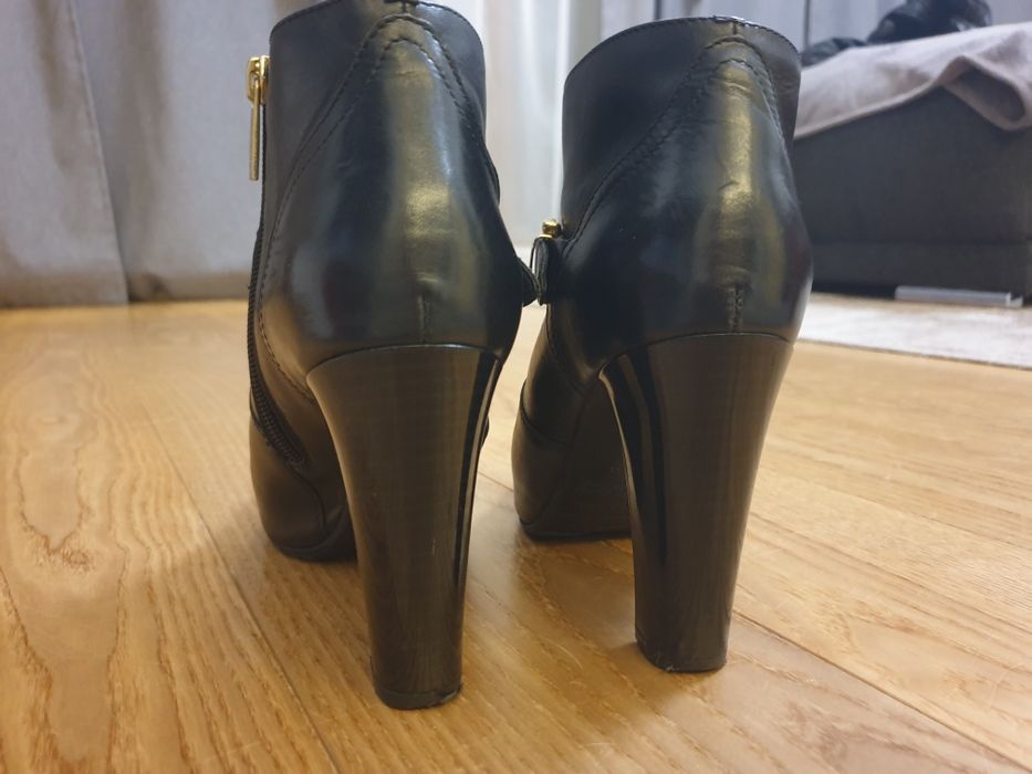 Gino Rossi botki na platformie 39