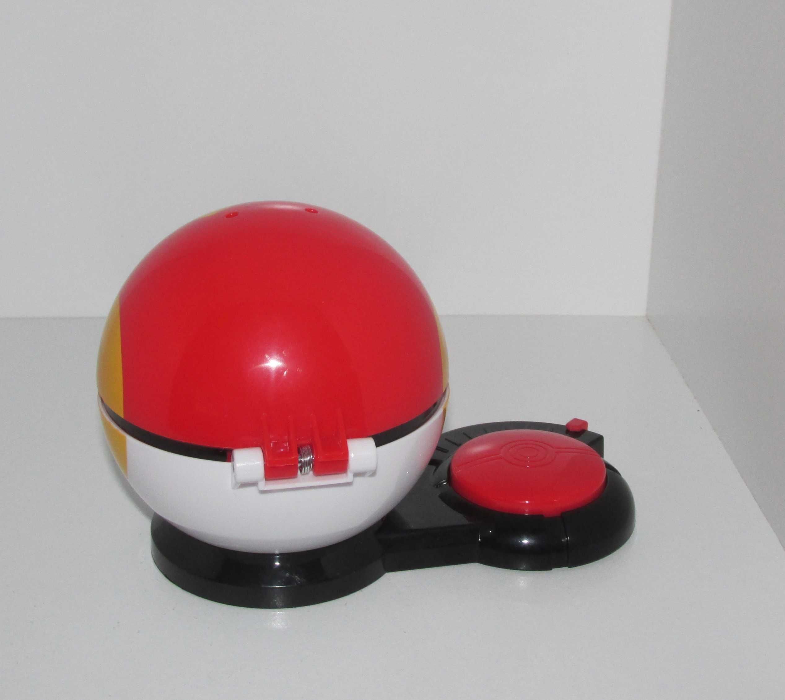 Pikachu + Fast Ball Pokémon Surprise Attack Game