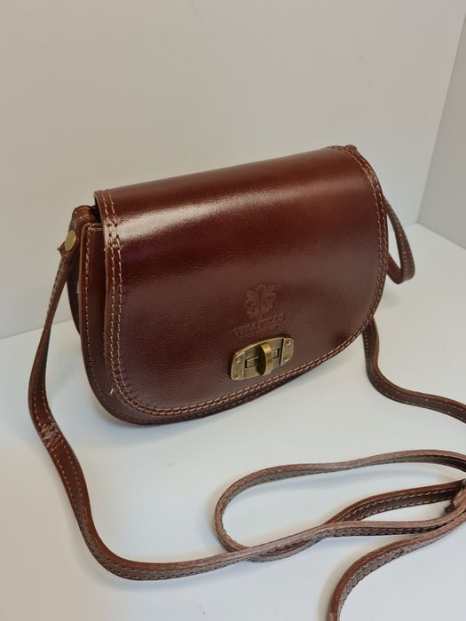 Listonoszka firmy Vera Pelle