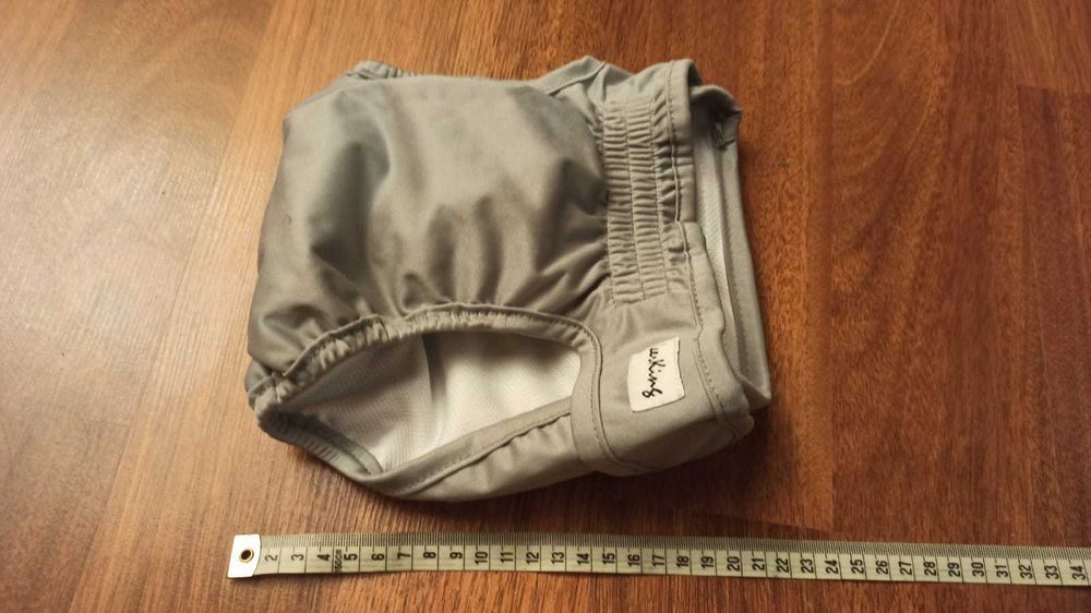 NA CEL CHARYTATYWNY Dla psa. Pampers, pielucha wielokrotnego użytku